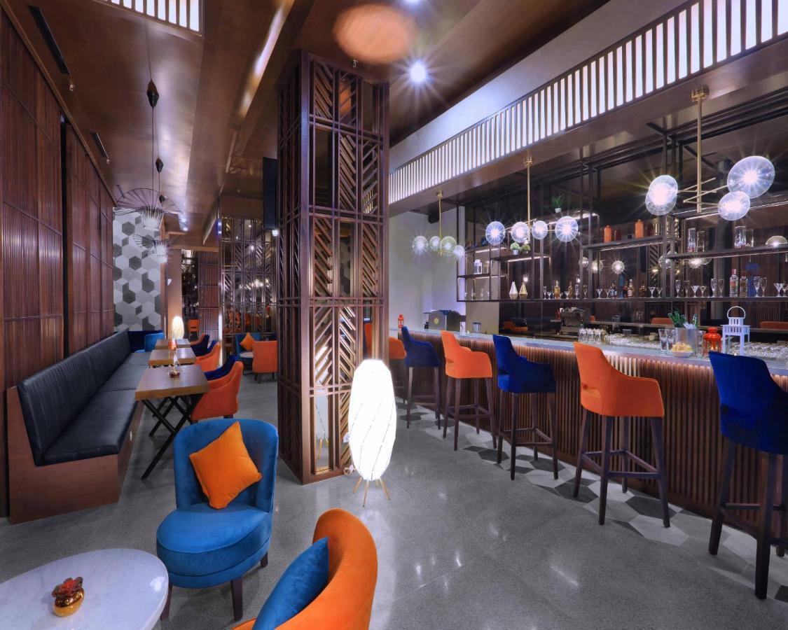 Hotel Quest Prime Cikarang By Aston Bekasi Exterior foto