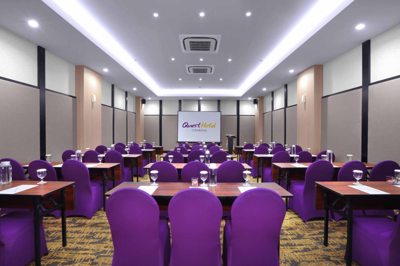Hotel Quest Prime Cikarang By Aston Bekasi Exterior foto